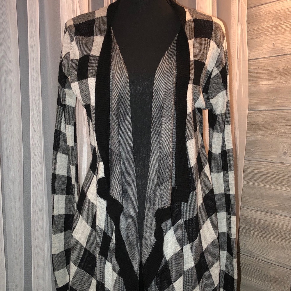 Checkered cardigan